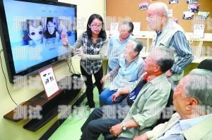 社區養老電話機器人，為老年人提供便捷與關懷的創新服務養老服務機器人