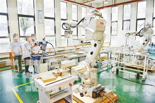 智能電話機(jī)器人測試員，打造高效智能客服的關(guān)鍵角色智能電話機(jī)器人測試員招聘